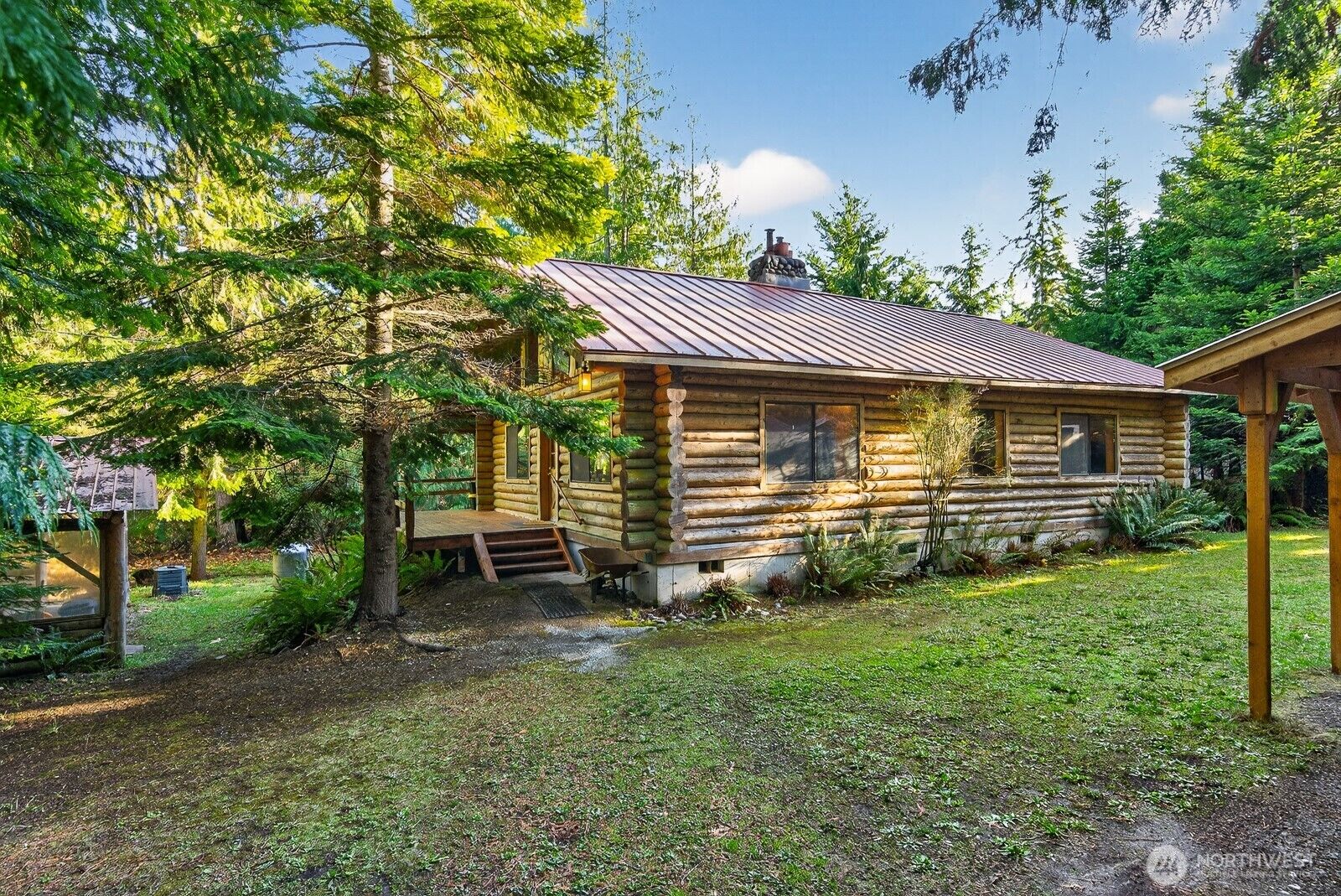 Property Photo: 2103 Sherwood Forest Lane WA 98282