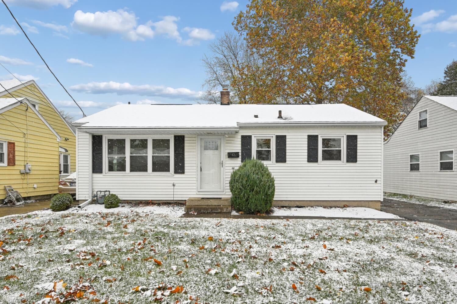 Property Photo: 46 Parkside Avenue IN 47025