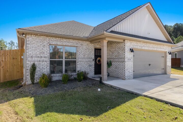 Property Photo:  1834 Loebner Ln SE  AL 35055 - CULLMAN 