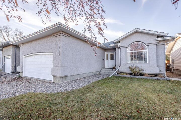 313 Victor Lane  Dalmeny SK S0K 1E0 photo