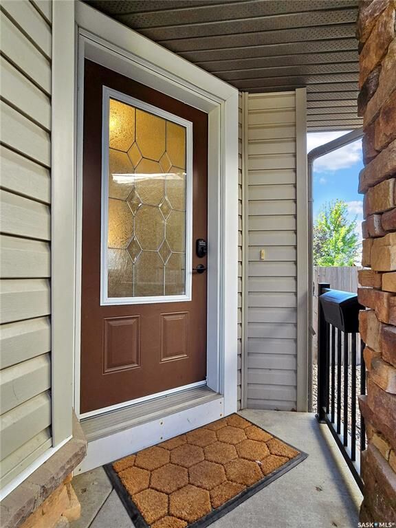 Property Photo: 150 Ashworth Crescent SK S7T 0H8