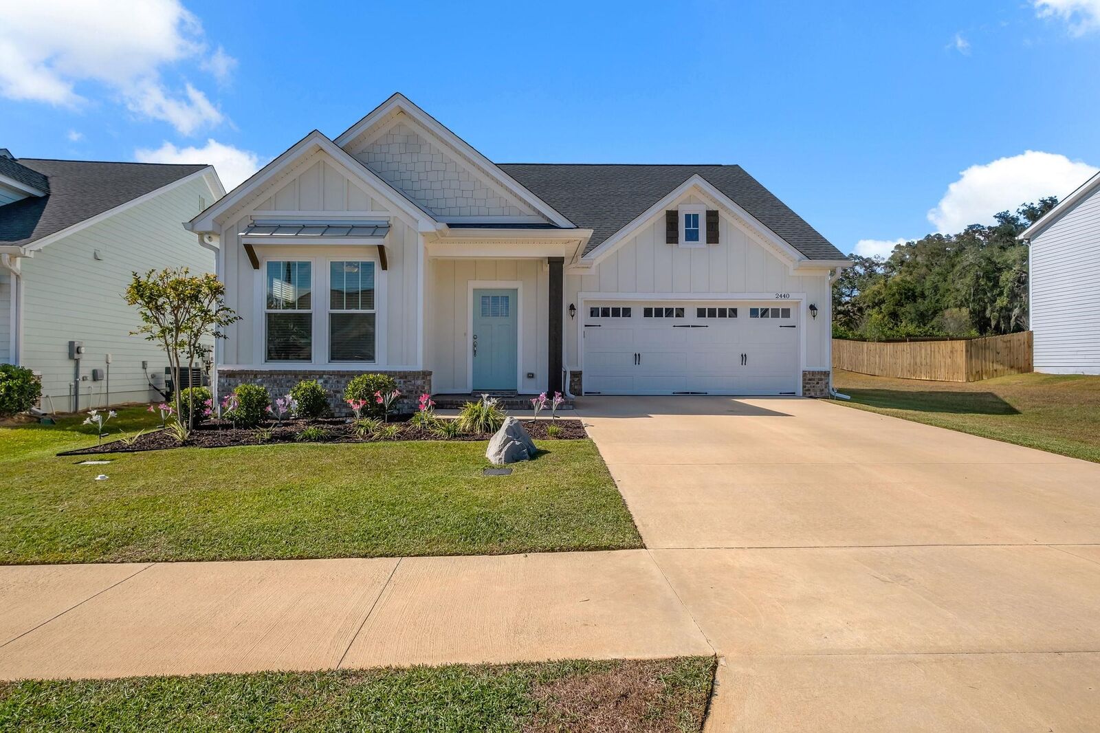 Property Photo:  2440 Sweet Valley Heights  FL 32308 