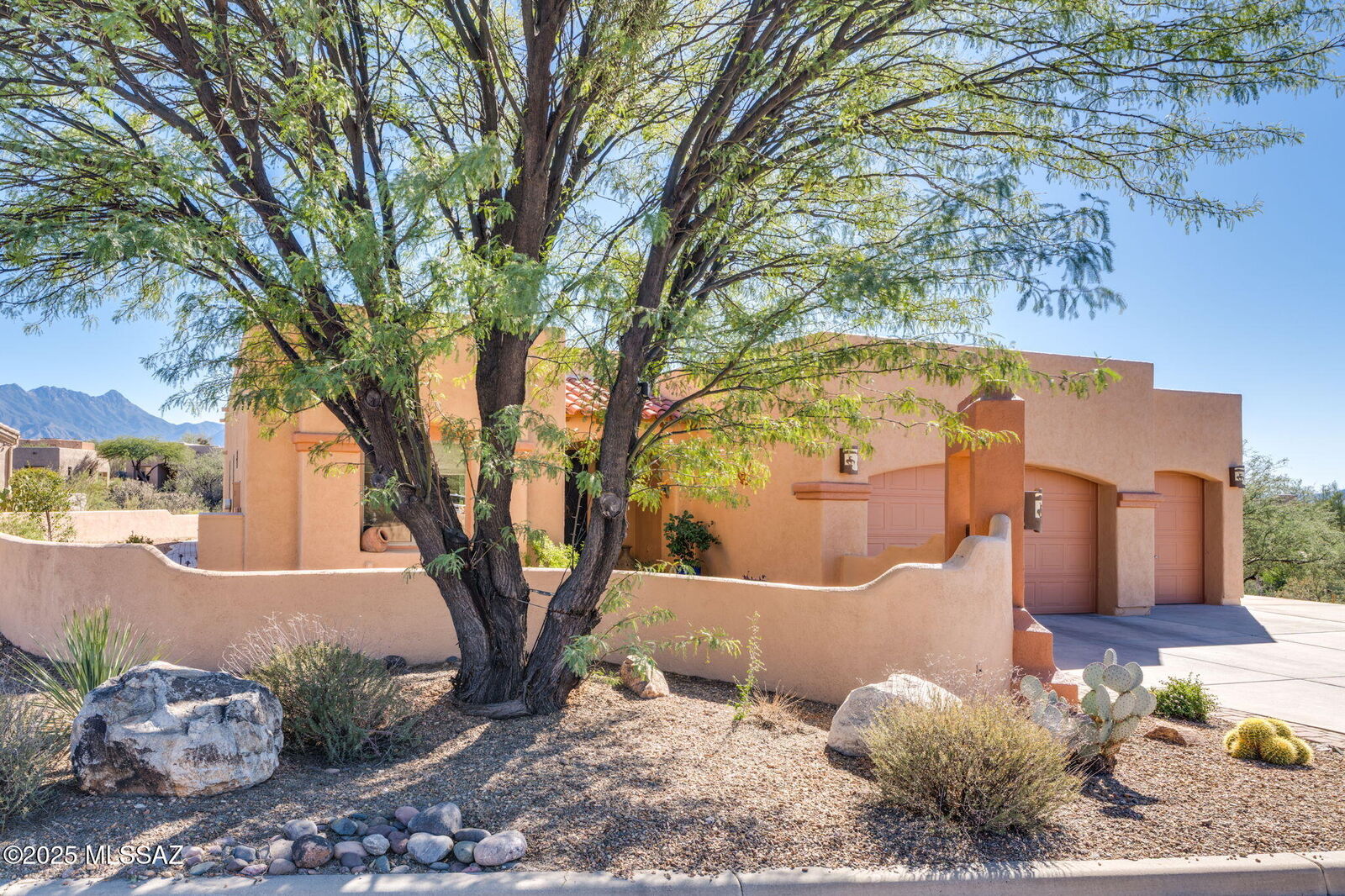 Property Photo: 1367 S Madera Reserve Drive AZ 85614