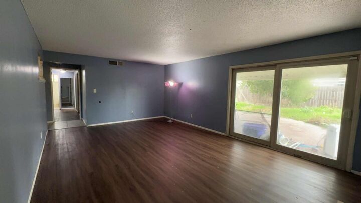 Property Photo: 2646 S Fairway Court CA 93277