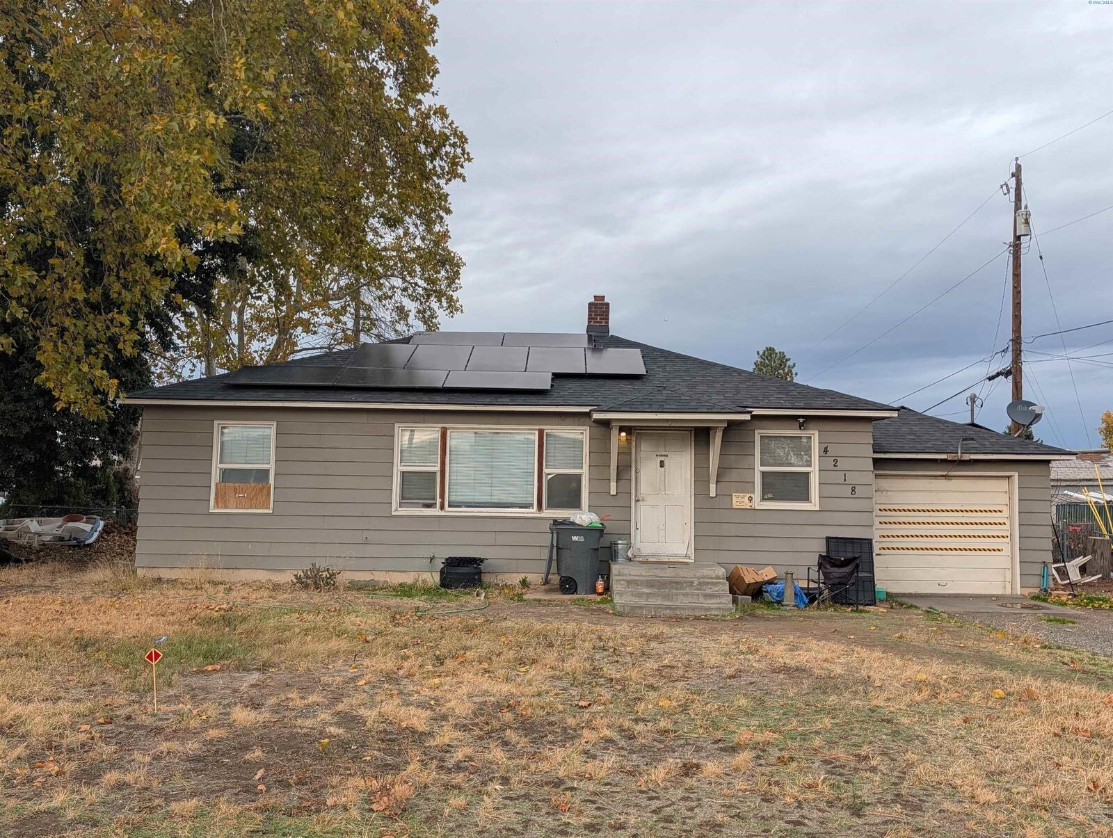 Property Photo:  4218 W Hood Ave  WA 99336 
