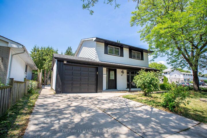 Property Photo:  77 Elford Crescent  ON L8K 5K8 