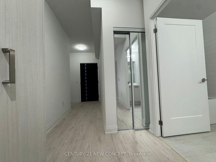 Property Photo:  20 Soudan Avenue 1801  ON M4S 0E2 