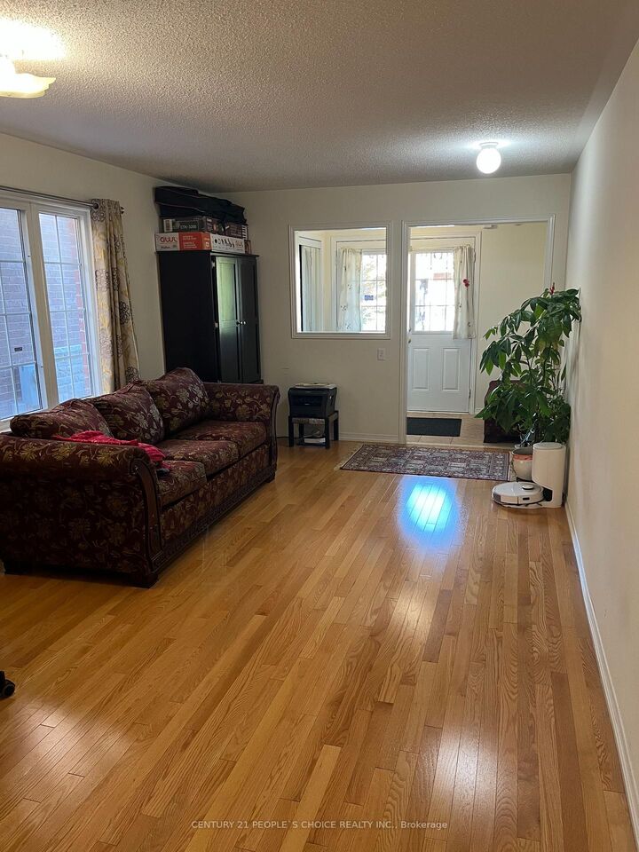 Property Photo:  14 Bersan Terrace Upper  ON L6P 3T2 