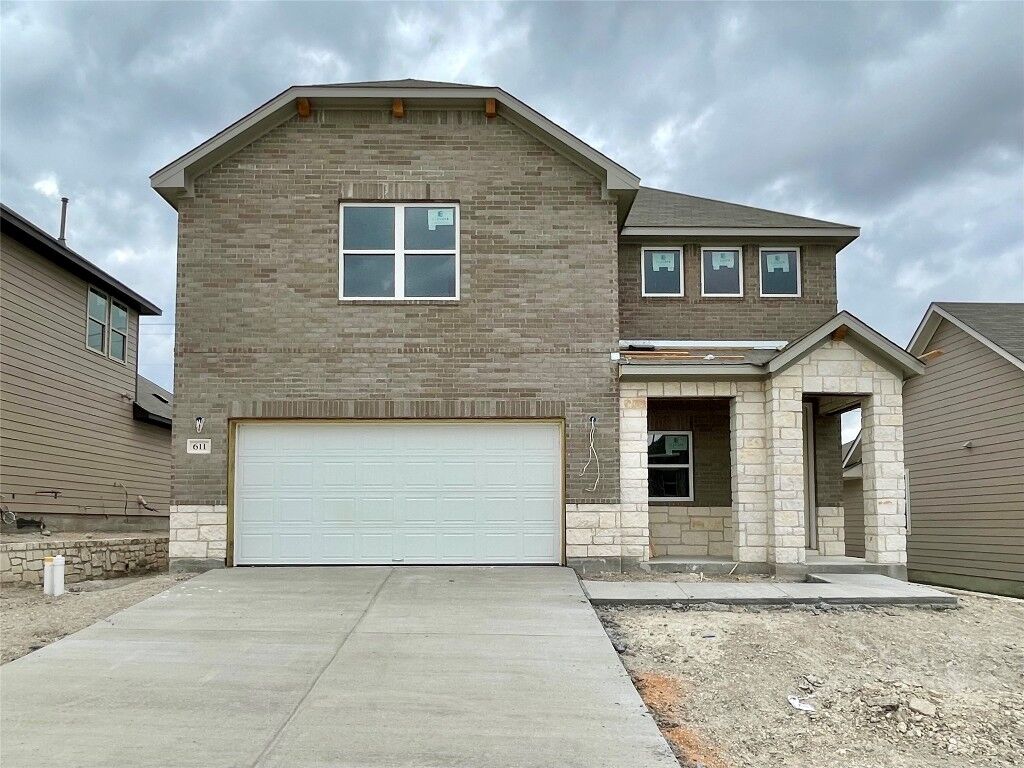 Property Photo:  611 Palo Brea Loop  TX 78634 