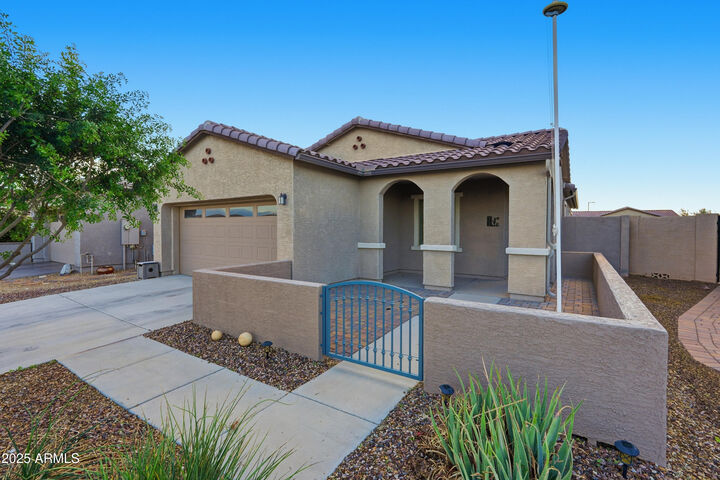 Property Photo: 17108 S 180th Drive AZ 85338