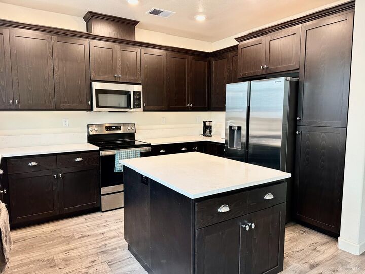 Property Photo: 7461 Walker Way CA 94928