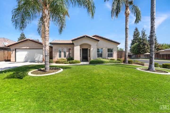 10000 Copa Cabana Court  Bakersfield CA 93312 photo