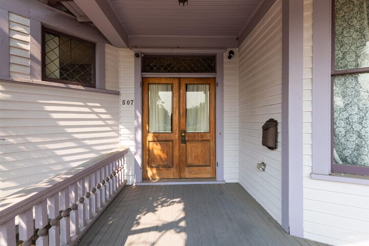 Property Photo:  507 7th Ave  ID 83501 