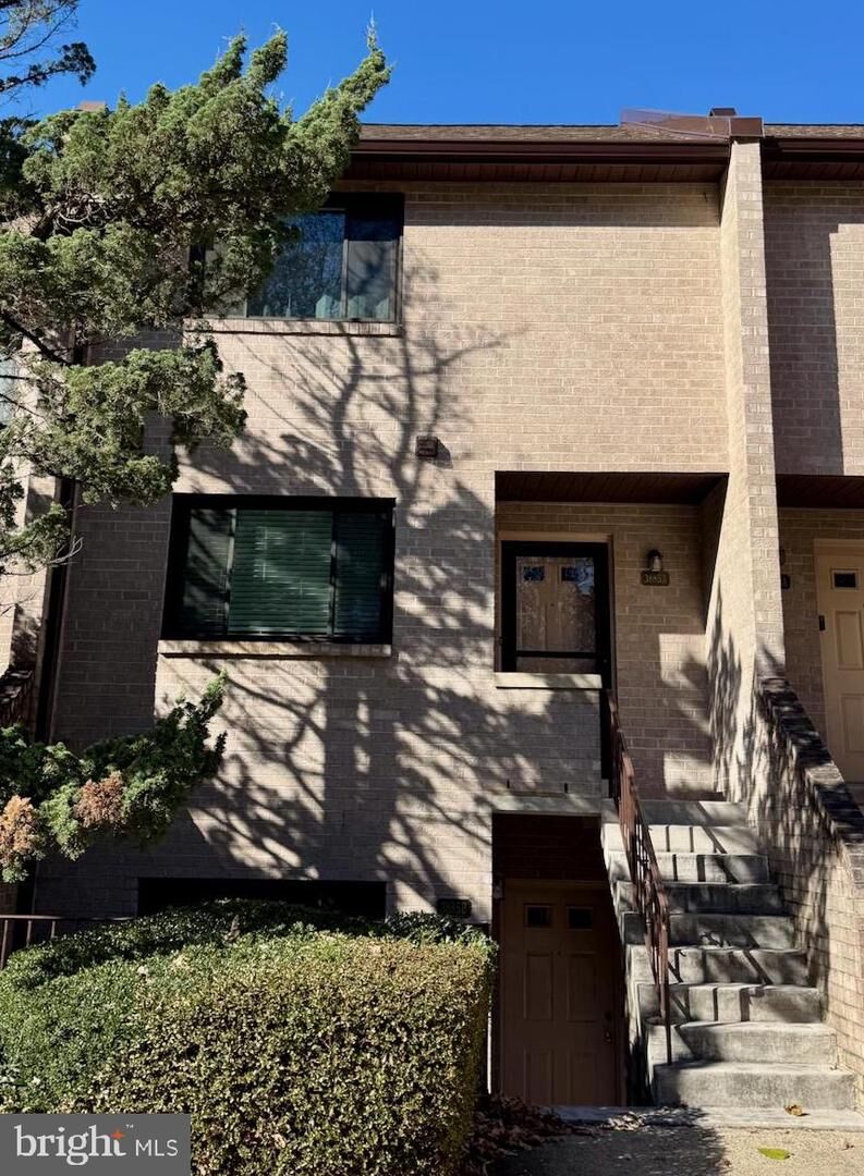 Property Photo:  3885 Steppes Court 3885A  VA 22041 