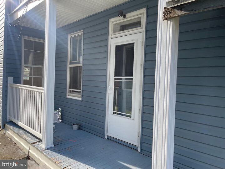 Property Photo: 19 W Church Street PA 17003