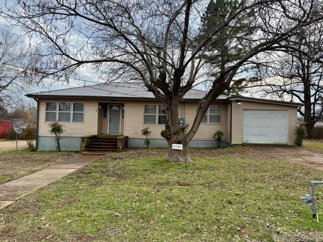 Property Photo: 2109 Lee Street AR 72455