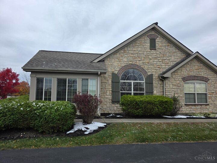 1414 Cotswold Lane  Hamilton OH 45013 photo