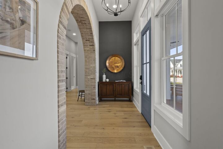 Property Photo:  2320 Red Oak Street  OH 43035 