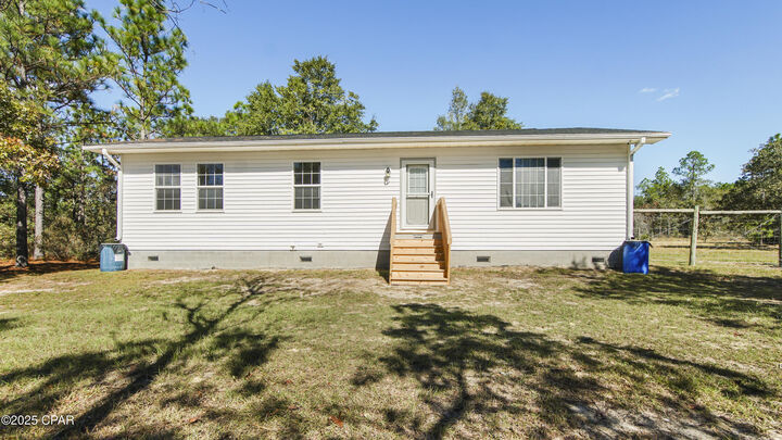 300 Deer Trail  Defuniak Springs FL 32433 photo