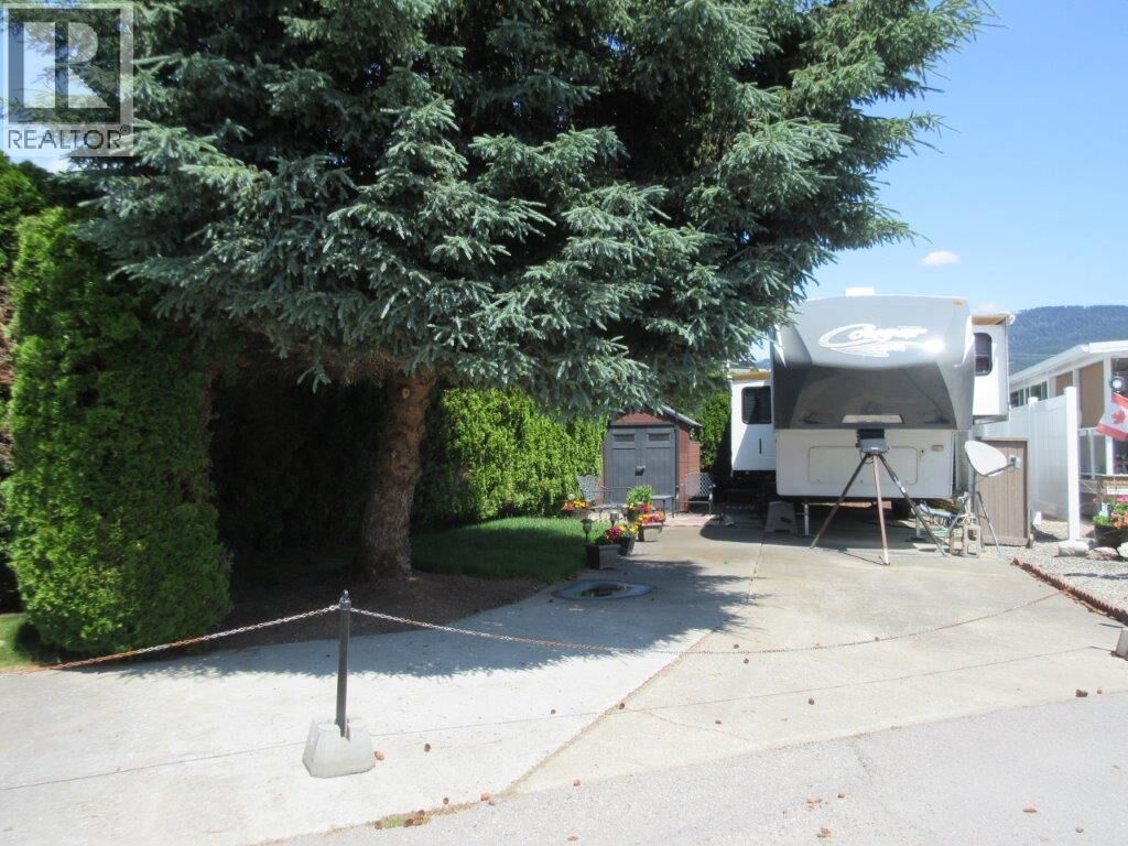 Property Photo:  415 Commonwealth Road 144  BC V4V 1P4 