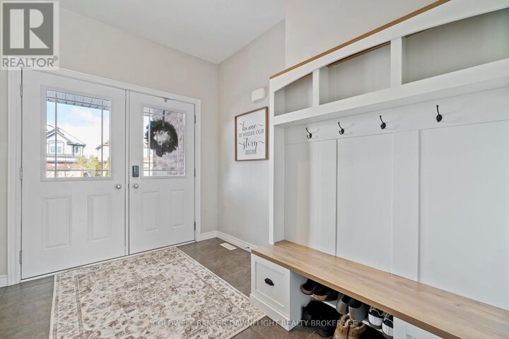 Property Photo:  447 Blackacres Boulevard  ON N6G 0J2 