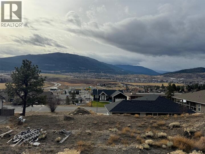 Photo de la propriété:  2742 Eagle Crescent  BC V1K 0B3 