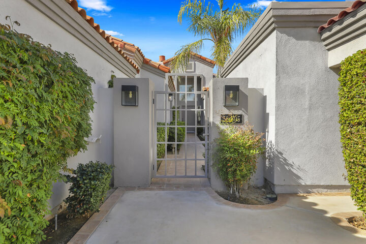 Property Photo: 56805 Merion CA 92253