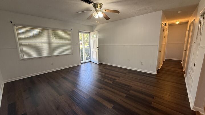 Property Photo:  1008 S Palm Boulevard  FL 32578 