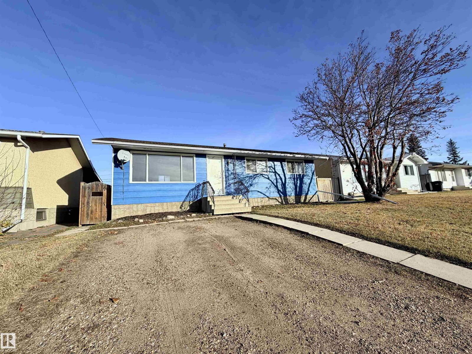 Property Photo:  4918 44 Avenue  AB T0A 3A4 