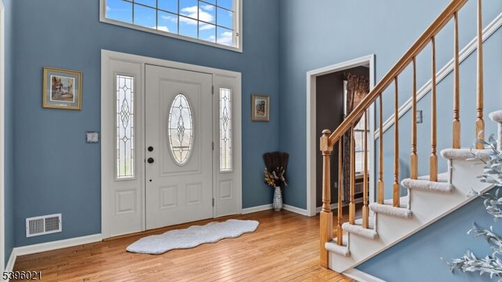 Property Photo:  31 Farmhouse Rd  NJ 08848 