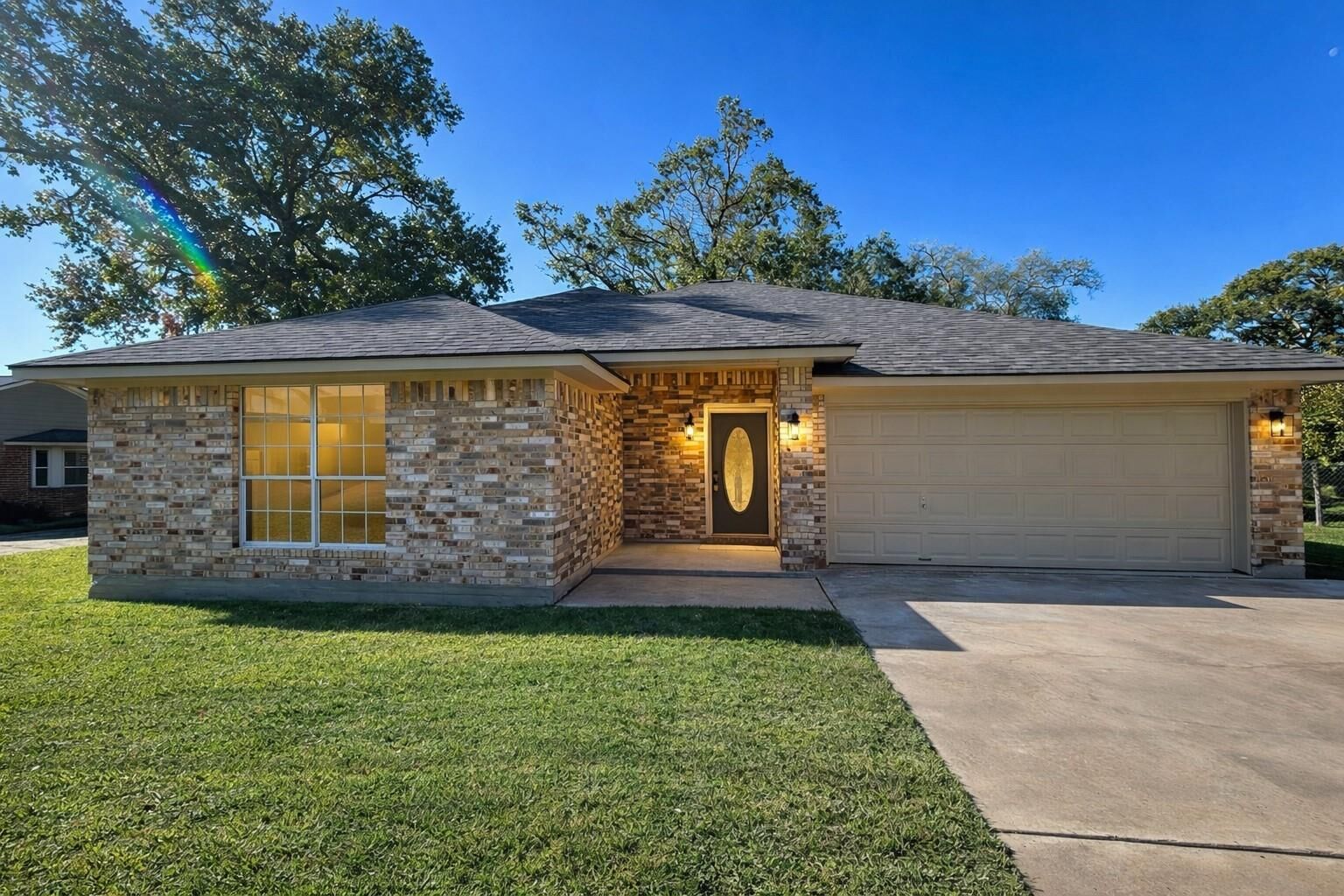 Property Photo: 216 Sleepy Hollow Drive TX 77566