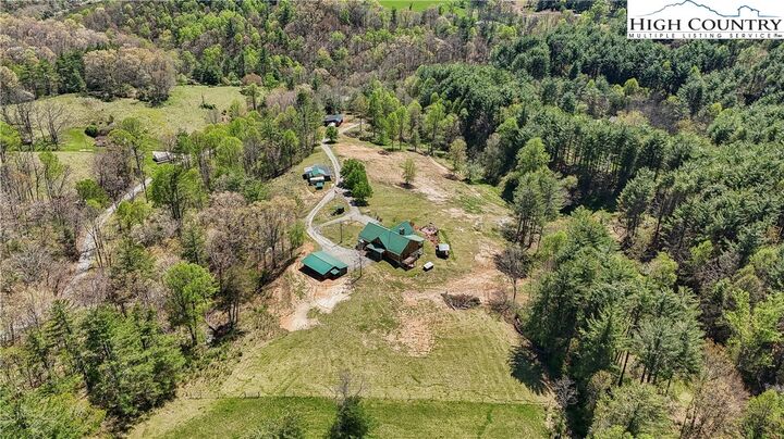 Property Photo: 101 Double Branch Road NC 28631