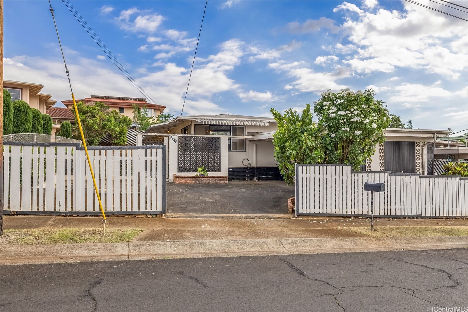 Property Photo: 94-365 Kahuapaa Place HI 96797