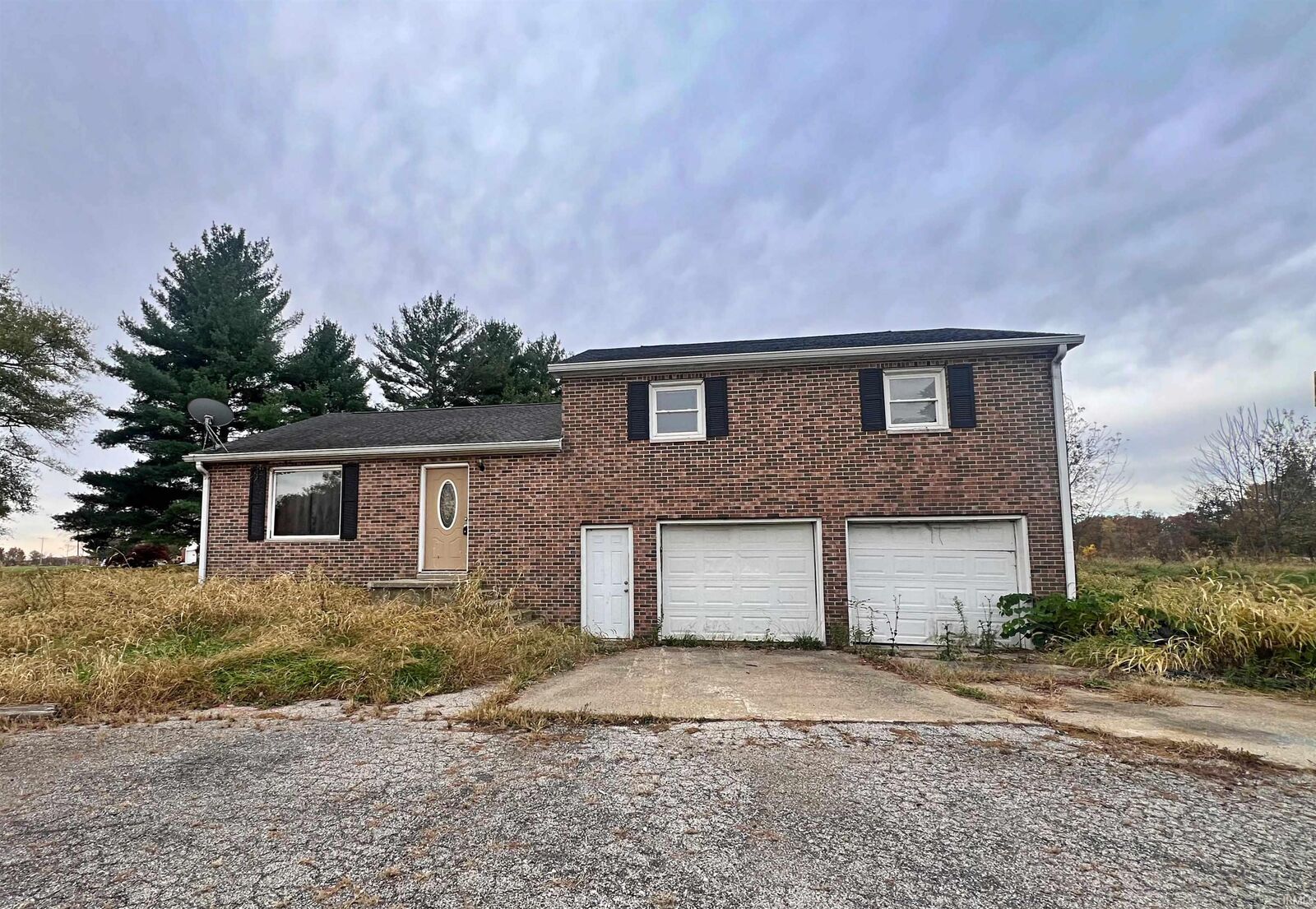 Property Photo:  1981 N Co Rd 175 E  IN 47882 