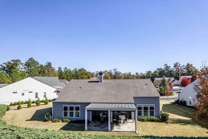 Property Photo: 1111 Lakefront Court GA 30642