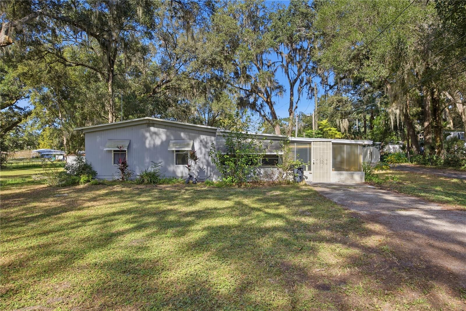 Property Photo: 235 Griffin View Drive FL 32159