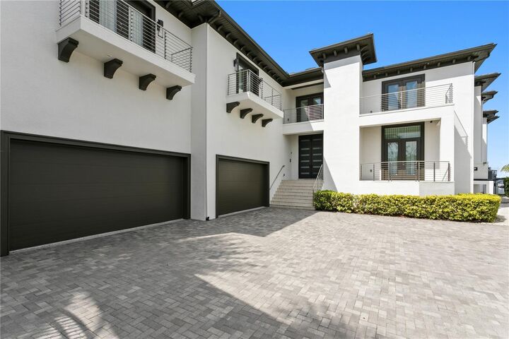 Property Photo:  82 Martinique Avenue  FL 33606 