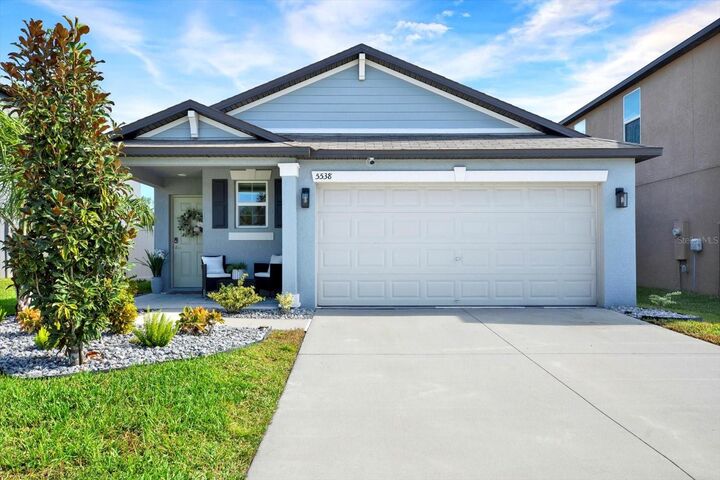 5538 Blue Azure Drive  Wimauma FL 33598 photo