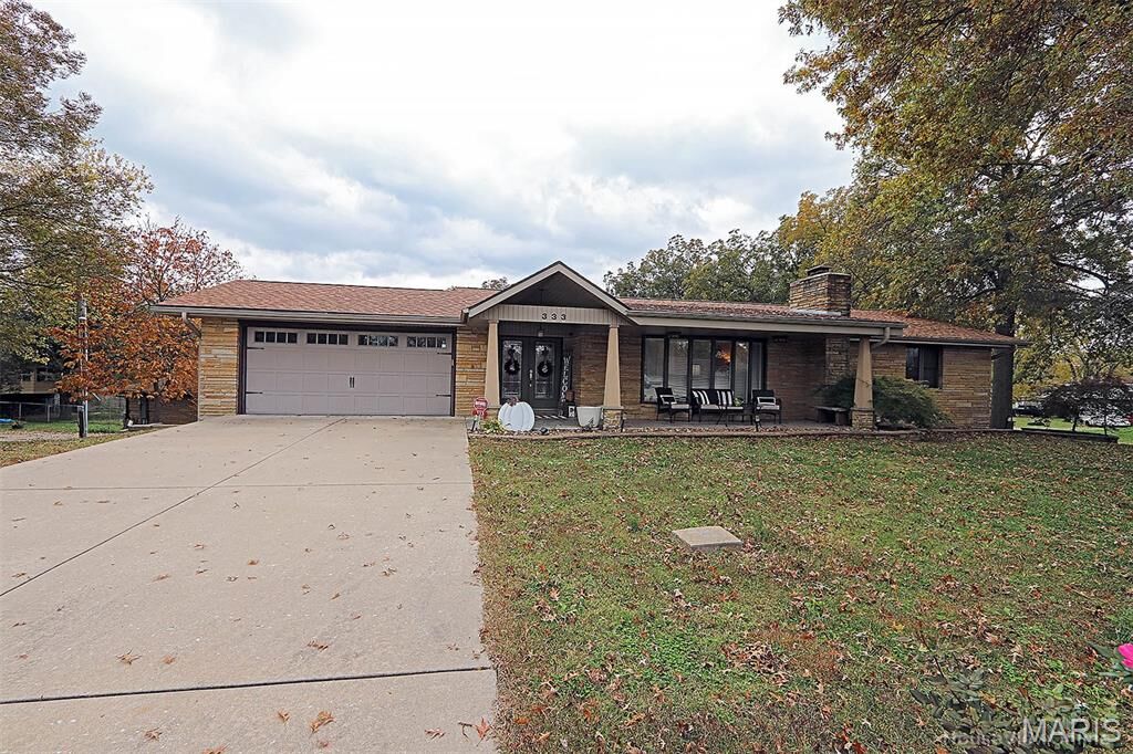 Property Photo: 333 E Maple Street MO 63780