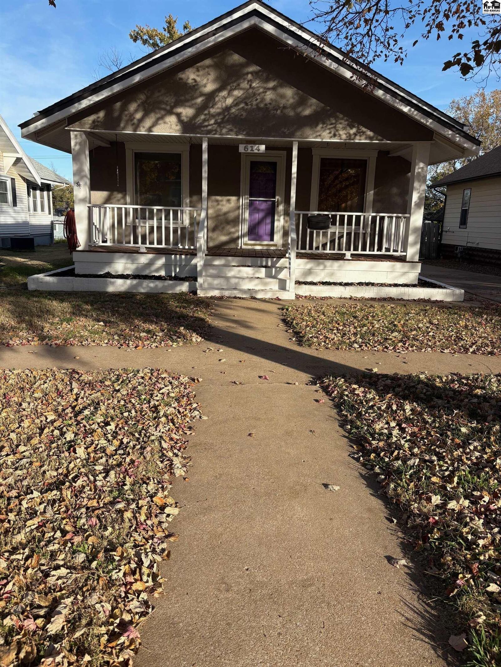 Property Photo: 614 N Pine St KS 67124