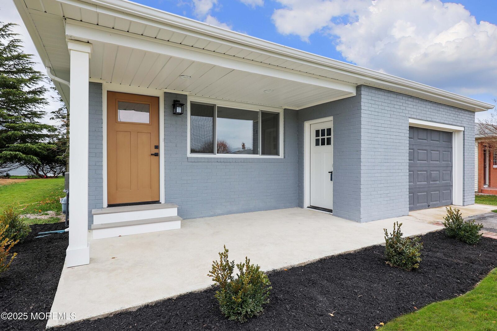 Property Photo: 7 Santa Fe Court NJ 08757