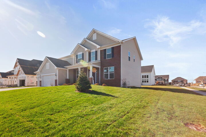 Property Photo: 1889 Bent Grass Way IL 60490