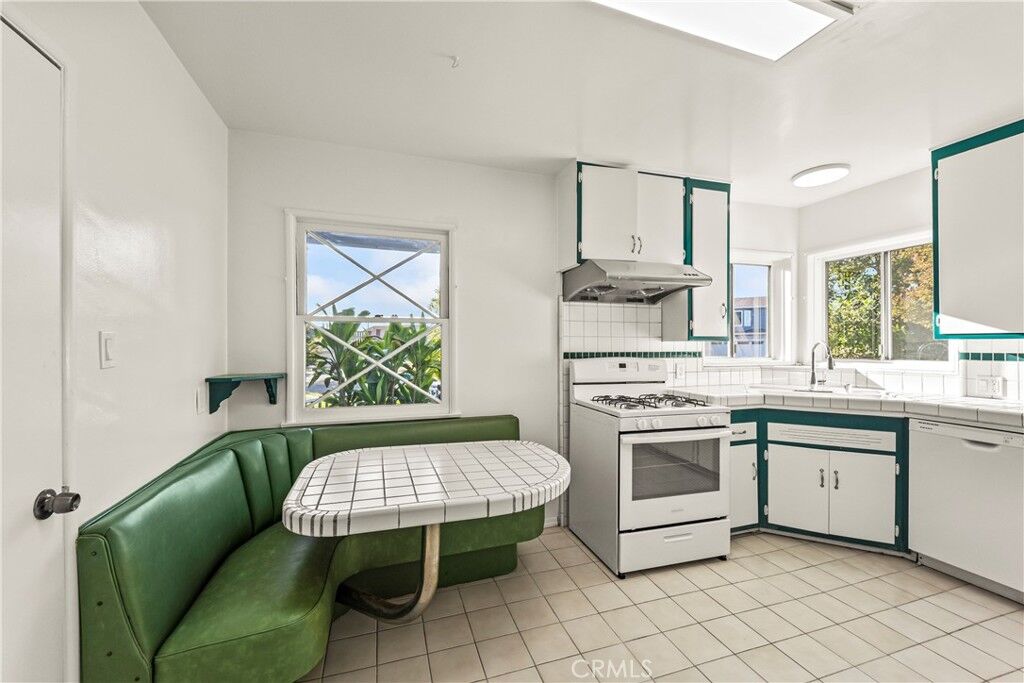 Property Photo:  16710 Elgar  CA 90504 