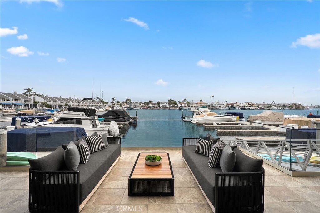 Property Photo:  16449 Wimbledon Lane  CA 92649 