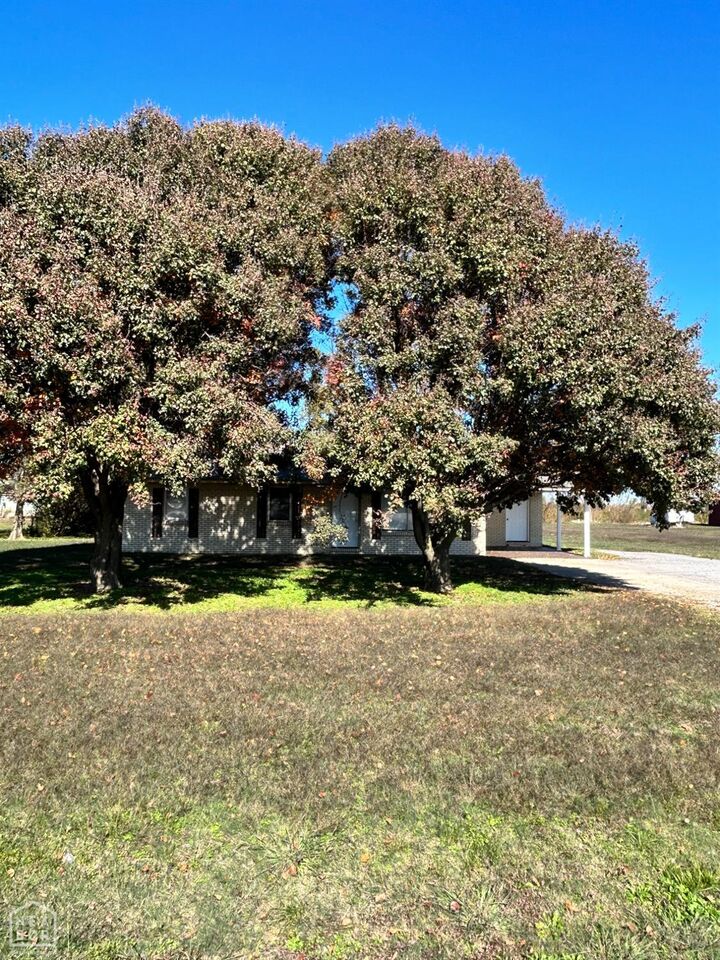 Property Photo: 21391 E Hwy 18 AR 72447