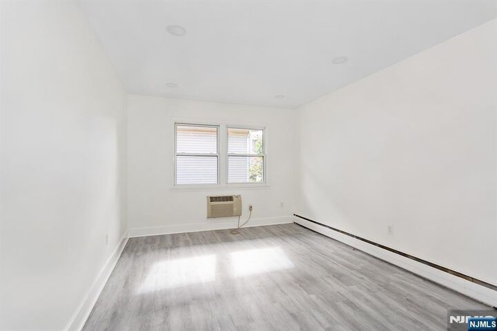 Property Photo:  86 Chestnut Street  NJ 07070 