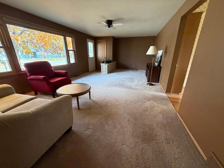 Property Photo: 1507 Plainview Lane MN 56007