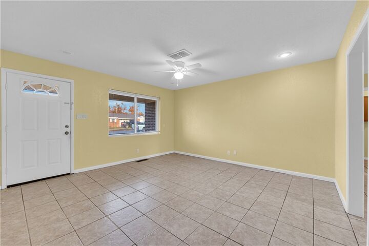 Property Photo: 913 N 11 Street AR 72756