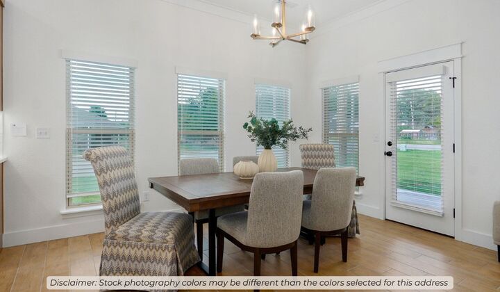 Property Photo: 4331 W Cactus Place AR 72704