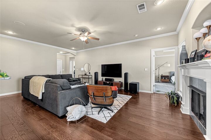 Property Photo: 2902 S 6th Street AR 72758